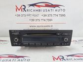 Radio / CD-Player / DVD-Player / Navigation
