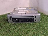 Radio / CD-Player / DVD-Player / Navigation