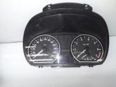 Geschwindigkeitsmesser Cockpit