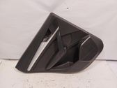 Moldura del tarjetero de la puerta trasera