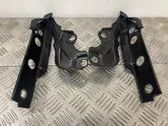 Engine bonnet/hood hinges