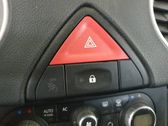 Botón interruptor de luz de peligro