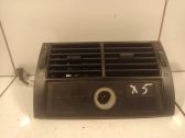 Rejilla de ventilación trasera