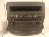 Radio/CD/DVD/GPS-pääyksikkö