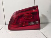 Tailgate rear/tail lights