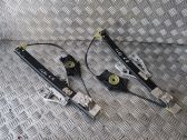 Rear window lifting mechanism without motor