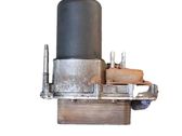 Oil filter mounting bracket