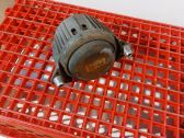 Engine mount bracket