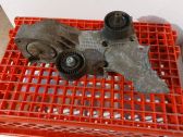 Engine mounting bracket