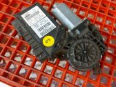Motor del regulador de la ventanilla de la puerta delantera