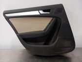 Moldura del tarjetero de la puerta trasera