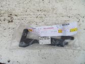 Front bumper mounting bracket