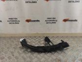 Front bumper mounting bracket