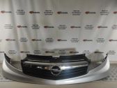 Front bumper upper radiator grill