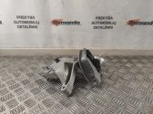 Engine mount bracket