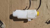 Windshield washer fluid reservoir/tank