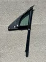Fenêtre latérale avant / vitre triangulaire (4 portes)