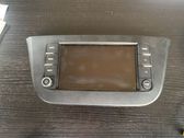 Radio / CD-Player / DVD-Player / Navigation