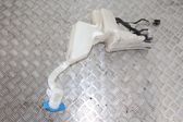 Windshield washer fluid reservoir/tank