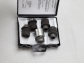 Vanteiden varkaudenestomutterit ja avainhylsy