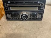 Radio / CD-Player / DVD-Player / Navigation