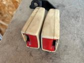 Middle seatbelt buckle (rear)