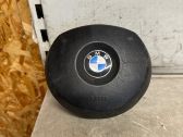 Steering wheel airbag