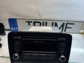 Radio / CD-Player / DVD-Player / Navigation