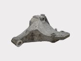 Engine mounting bracket