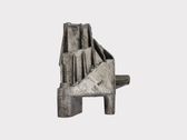 Engine mounting bracket
