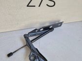 Engine bonnet/hood hinges