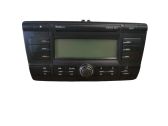 Radio / CD-Player / DVD-Player / Navigation
