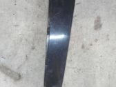 Etuoven lasin muotolista