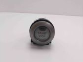 Bouton poussoir de démarrage du moteur