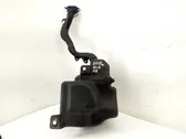 Windshield washer fluid reservoir/tank