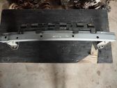 Front bumper mounting bracket