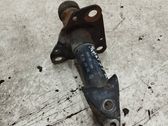 Front bumper mounting bracket