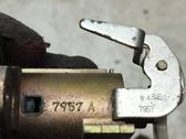 Tailgate exterior lock