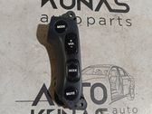 Steering wheel buttons/switches