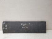 Moulure de porte battante