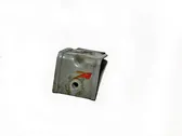 Fender mounting bracket