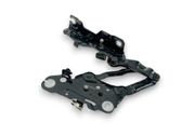 Engine bonnet/hood hinges