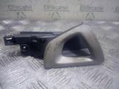 Manecilla interna puerta delantera