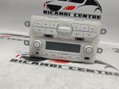 Radio/CD/DVD/GPS-pääyksikkö