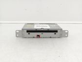 Radio / CD-Player / DVD-Player / Navigation