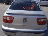 Tailgate/trunk spoiler