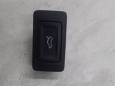Tailgate/boot open switch button