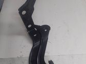 Intercooler pipe mounting bracket