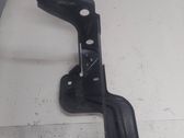 Intercooler pipe mounting bracket