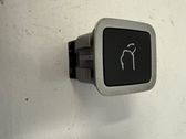 Interruptor para abrir la puerta trasera